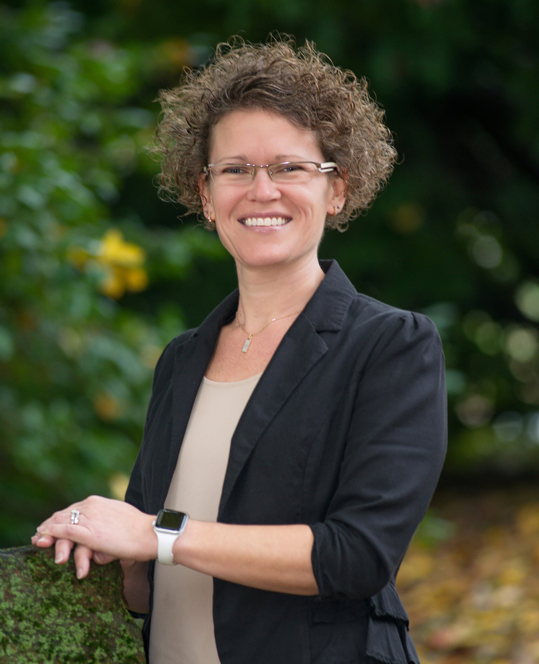 Kristin Grannis: Beyond The Public Eye – A Comprehensive Biography - egb3v3b