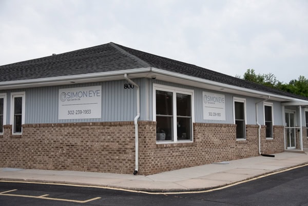exterior sign for Simon Eye Milford