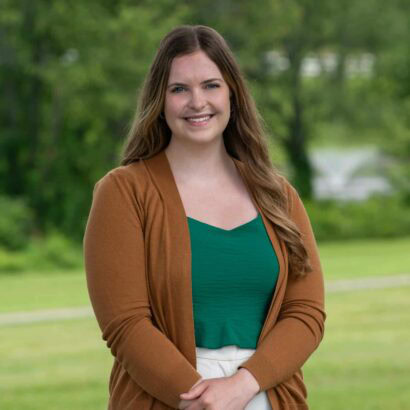 Headshot of Dr. Samantha Rozati, OD.
