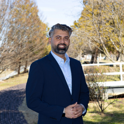 dr johal headshot.